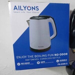 Plastic kettle
