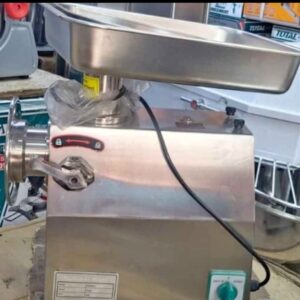Electric meat mincer m22 with reverse gear